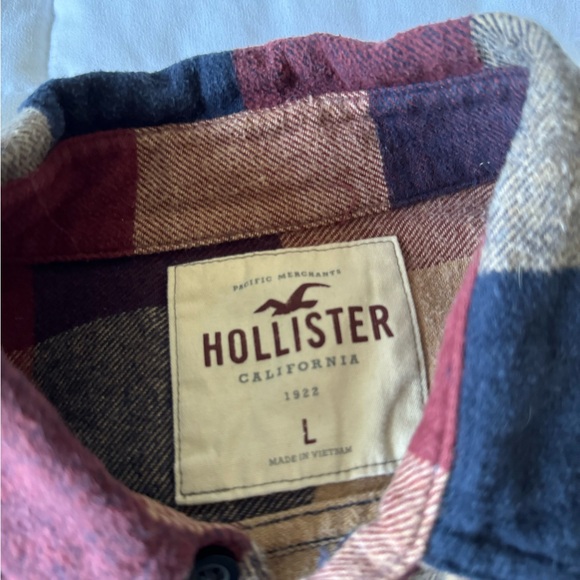 Hollister Flannel Shirt - Picture 2 of 2
